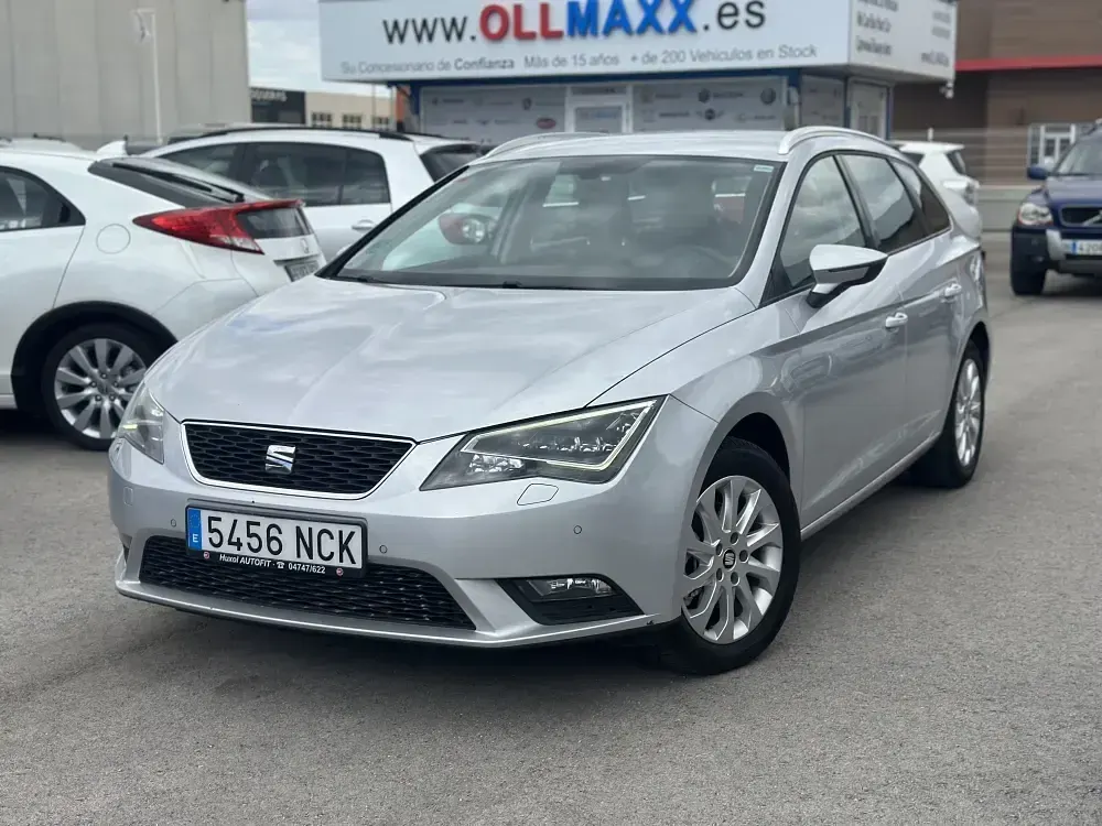 Usado Seat Leon ST 150 CV (110 kW) 2017 Plata metalico Familiar