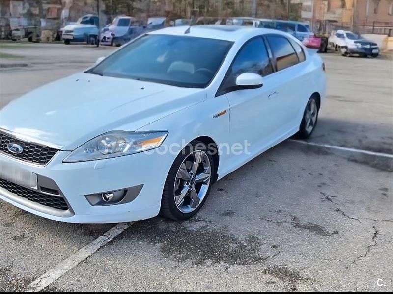 Usado Ford Mondeo Titanium 140 CV (102 kW) 2009 Blanco Berlina