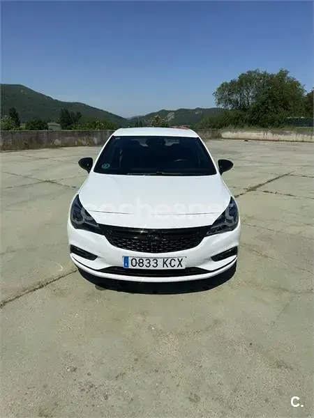 Usado Opel Astra Dynamic 150 CV (110 kW) 2017 Blanco Berlina
