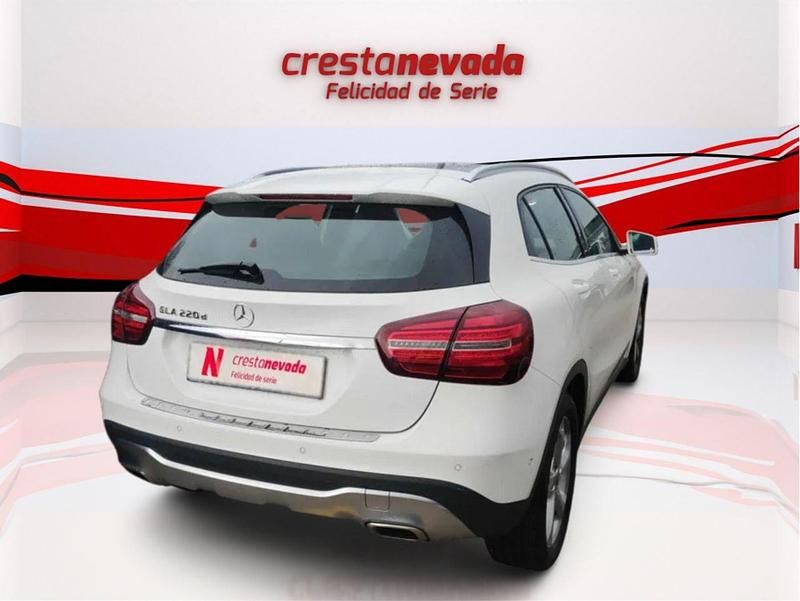 Usado Mercedes GLA220 177 CV (130 kW) 2018 Blanco SUV