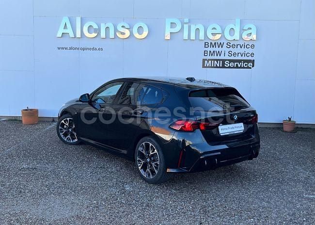 Usado BMW 120 Comfort Edition 170 CV (125 kW) 2025 Negro Utilitario
