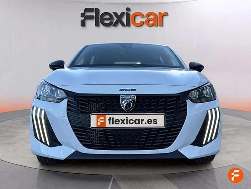 Usado Peugeot 208 Active 102 CV (75 kW) 2024 Blanco Utilitario