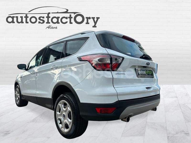 Usado Ford Kuga Business Edition 150 CV (110 kW) 2017 Blanco SUV