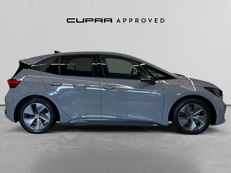 Begagnad Cupra Born 150 kW (204 HK) 2023 Grå Halvkombi