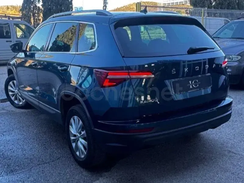 Usado Skoda Karoq Ambition 115 CV (84 kW) 2022 Verde SUV