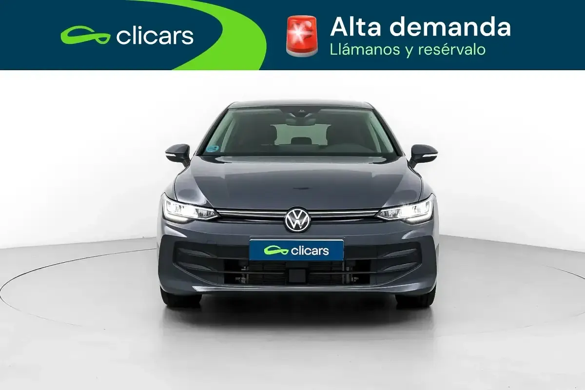 Usado VW Golf VIII 116 CV (85 kW) 2025 Gris Berlina