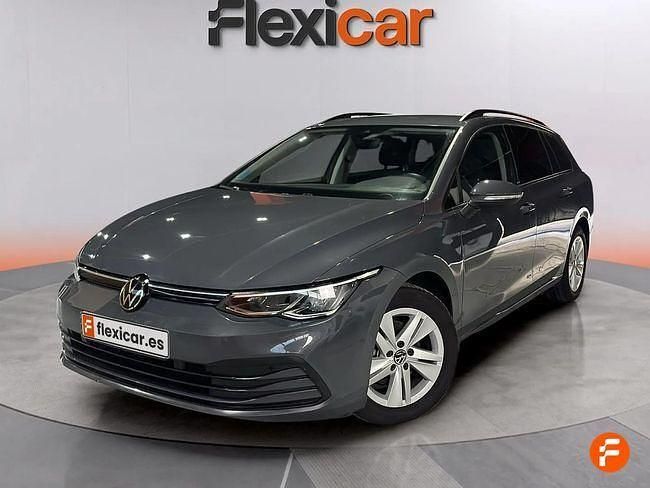 Usado VW Golf VIII Life 131 CV (96 kW) 2024 Gris Familiar