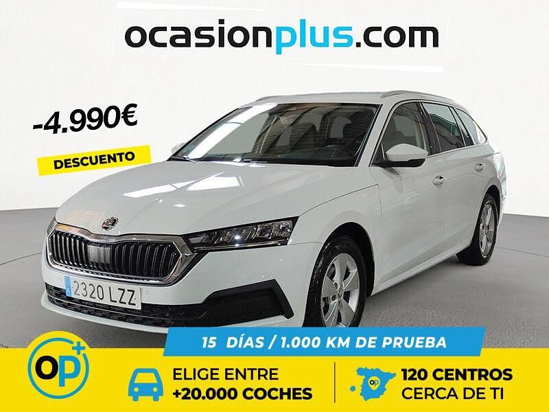 Blanco Usado 2022 Skoda Octavia Ambition Familiar | 19.250 € (Precio justo) - Imagen 1/4