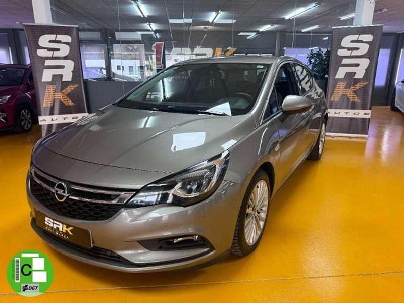 Marrón Usado 2016 Opel Astra Excellence Utilitario | 9750 € (Precio justo) - Imagen 1/4