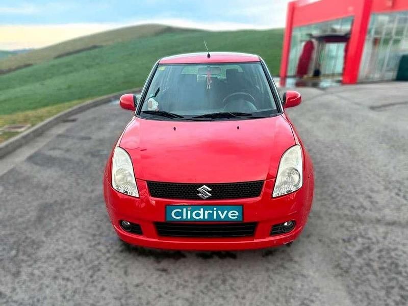 Usado Suzuki Swift GL 92 CV (67 kW) 2007 Rojo Berlina
