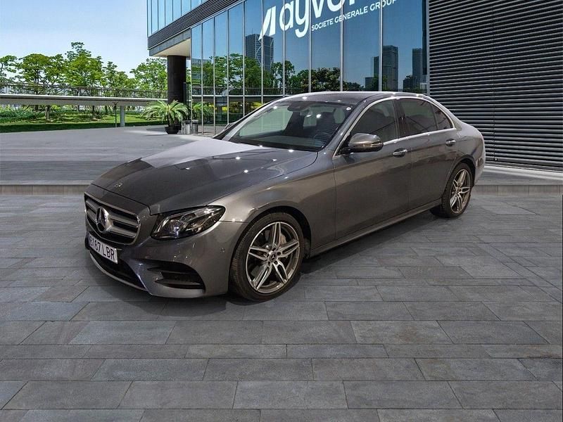Gris Usado 2019 Mercedes E220 Berlina | 35.500 € - Imagen 1/4