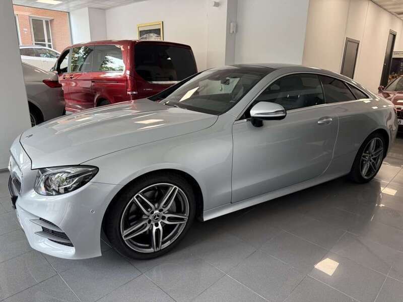 Usado Mercedes E220 194 CV (142 kW) 2020 Gris Coupe