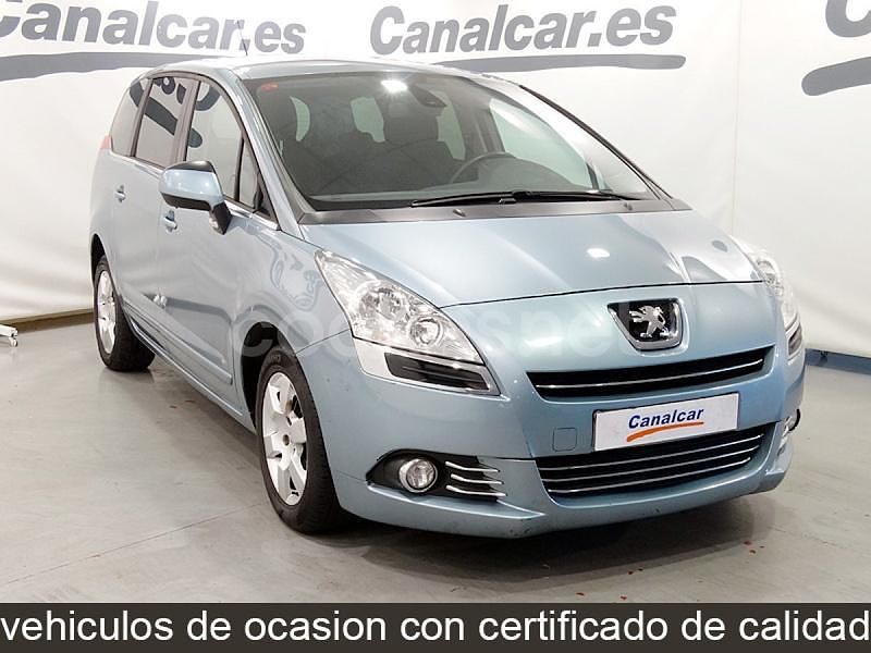 Usado Peugeot 5008 Active 112 CV (82 kW) 2012 Azul Monovolumen