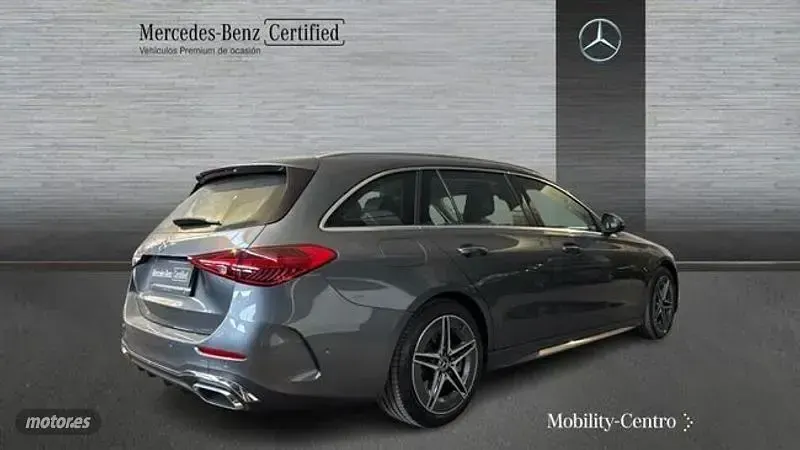 Usado Mercedes C300 312 CV (229 kW) 2025 Gris Familiar