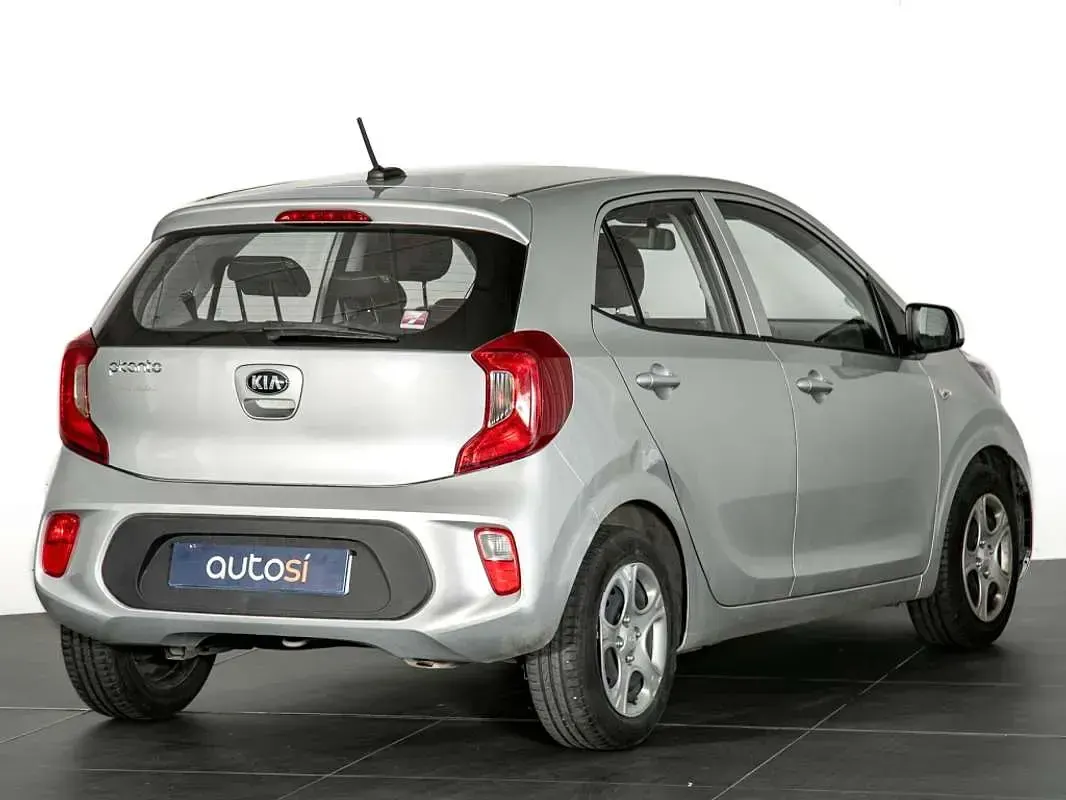 Usado Kia Picanto 67 CV (49 kW) 2024 Gris Utilitario