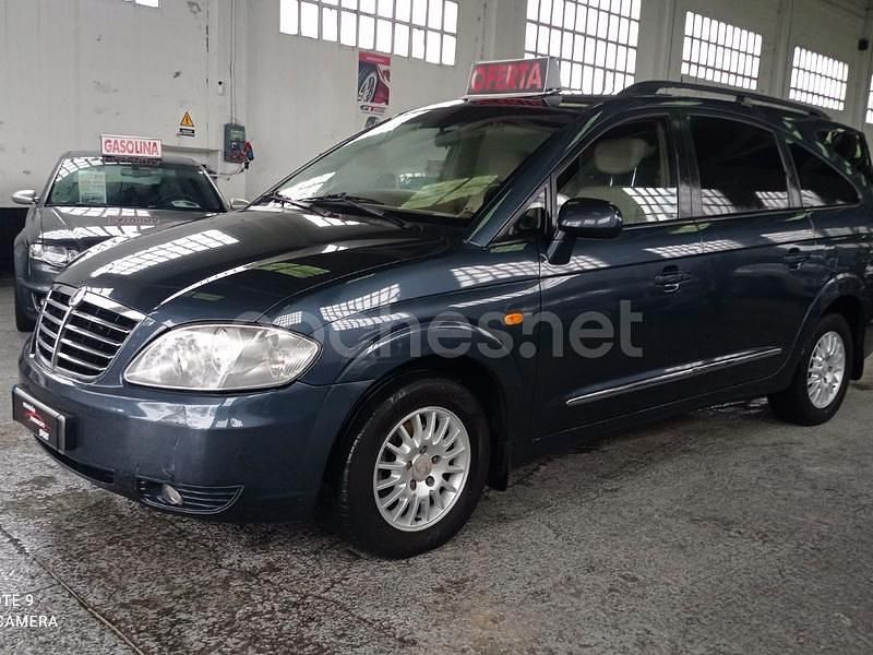 Usado Ssangyong (KGM) Rodius 165 CV (121 kW) 2007 Azul Monovolumen
