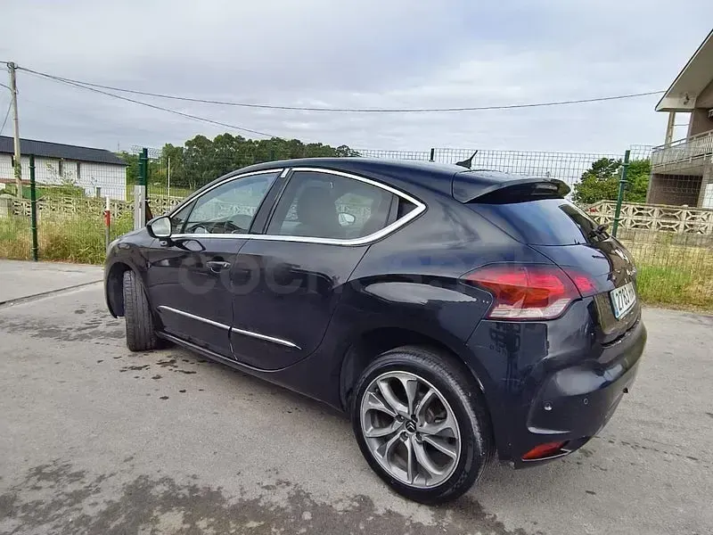 Usado Citroën DS4 163 CV (119 kW) 2013 Negro Utilitario