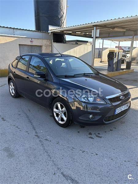 Używany Ford Focus Business Edition 90 KM (66 kW) 2010 Czarny Sedan/Limuzyna