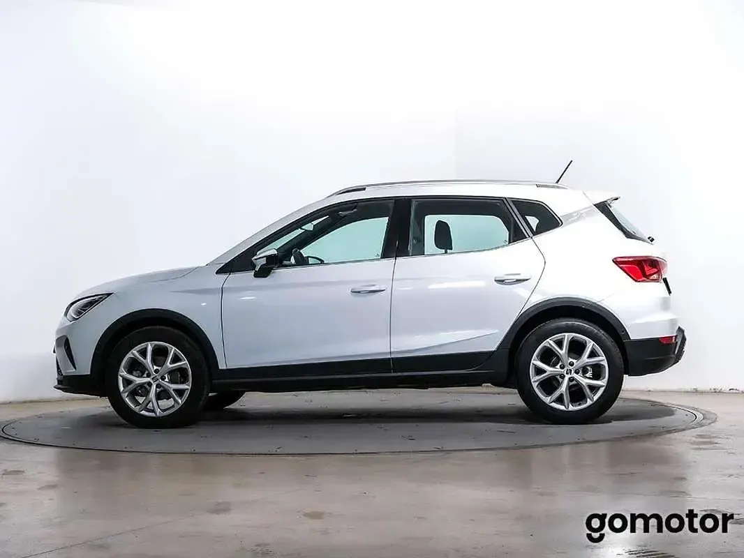 Usado Seat Arona FR 116 CV (85 kW) 2024 Blanco SUV