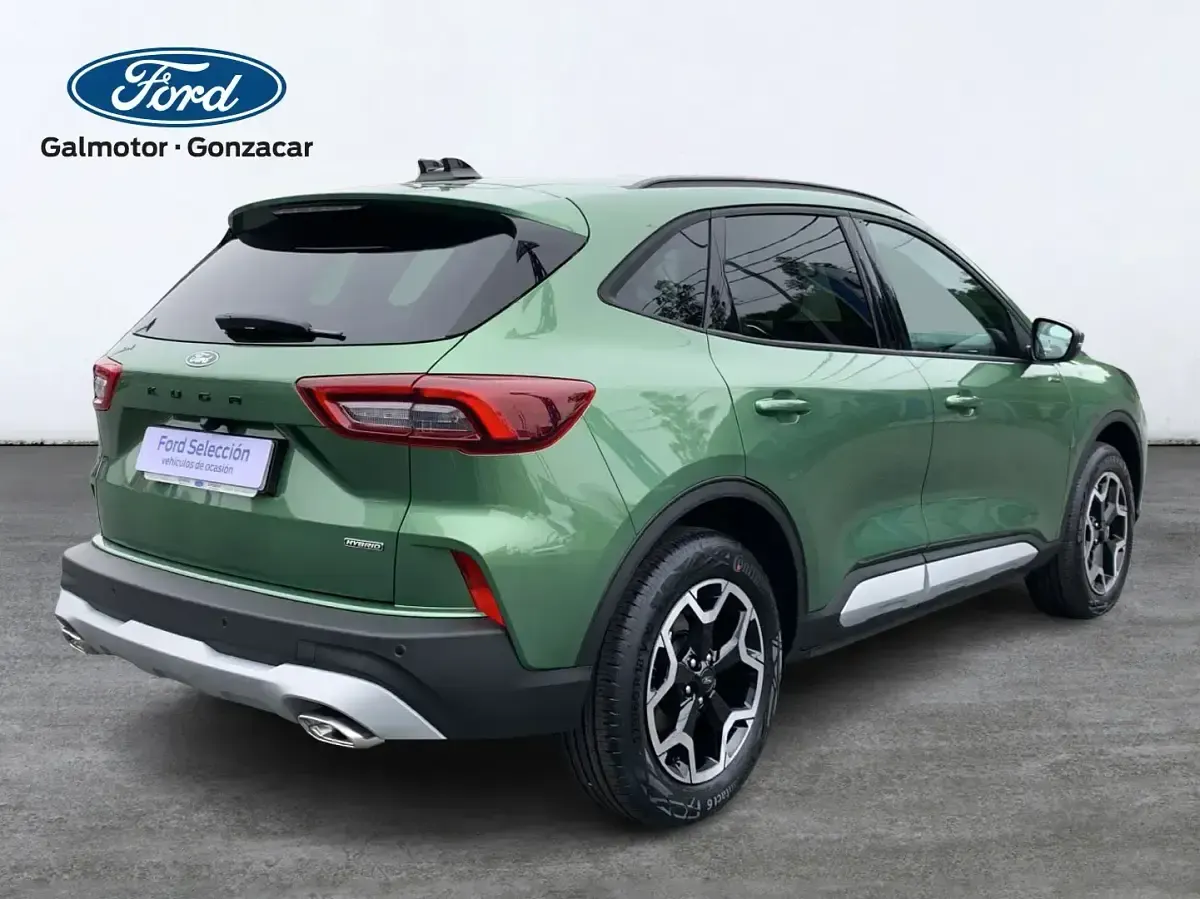 Begagnad Ford Kuga Active 180 HK (132 kW) 2024 Grön SUV