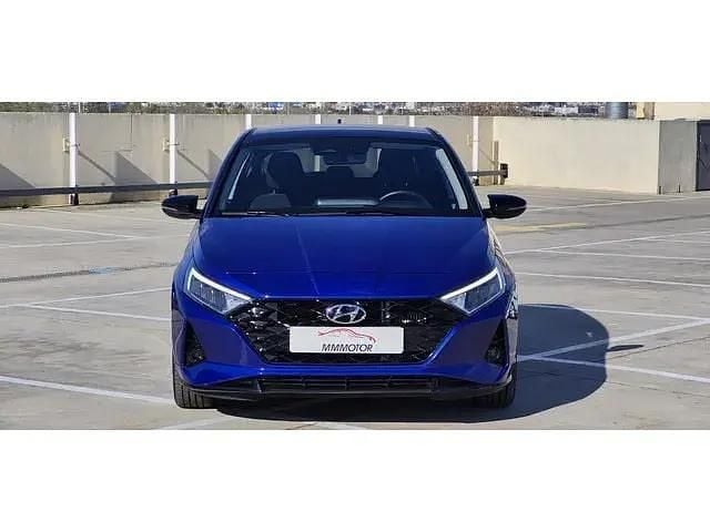 Usado Hyundai i20 101 CV (74 kW) 2022 Azul Utilitario