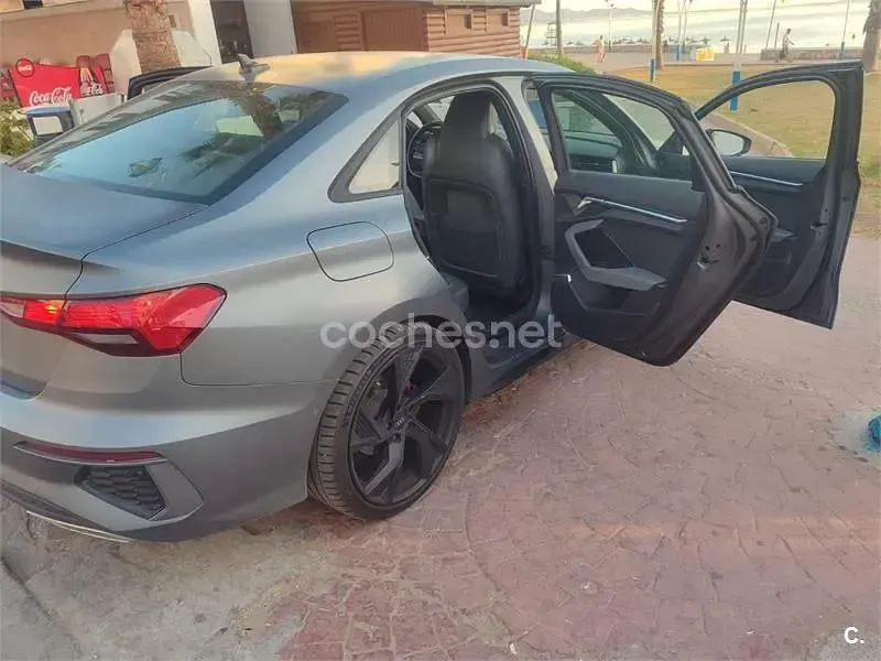 Usado Audi A3 S-Line 150 CV (110 kW) 2024 Gris / plata Berlina