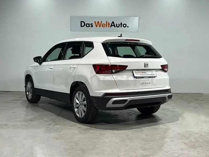 Usado Seat Ateca Style 150 CV (110 kW) 2025 Blanco SUV