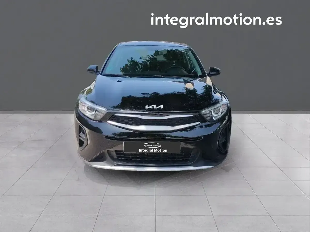 Usado Kia Stonic 84 CV (61 kW) 2022 Otro SUV