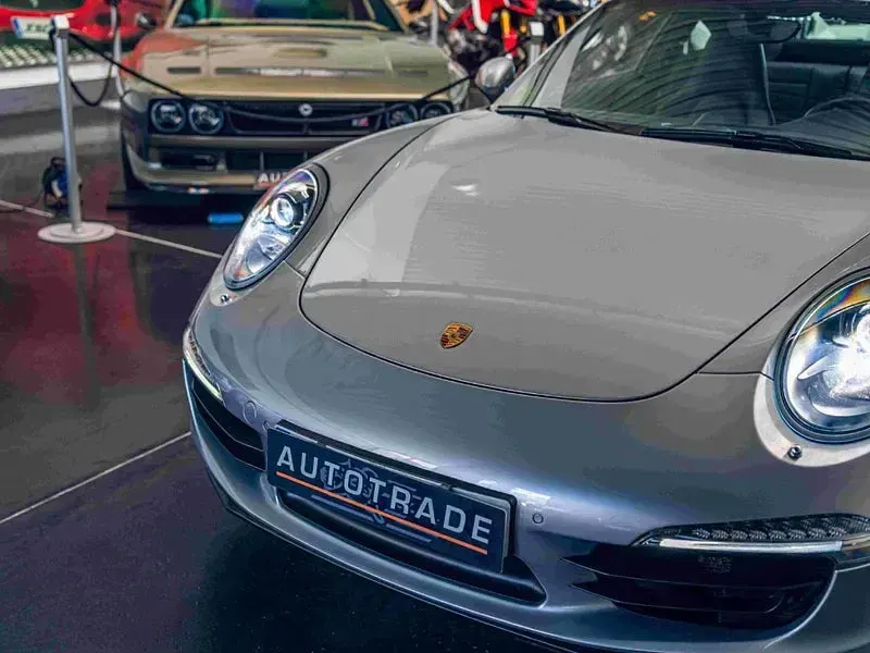 Usado Porsche 911 Carrera 4 350 CV (257 kW) 2013 Gris / plata Coupe