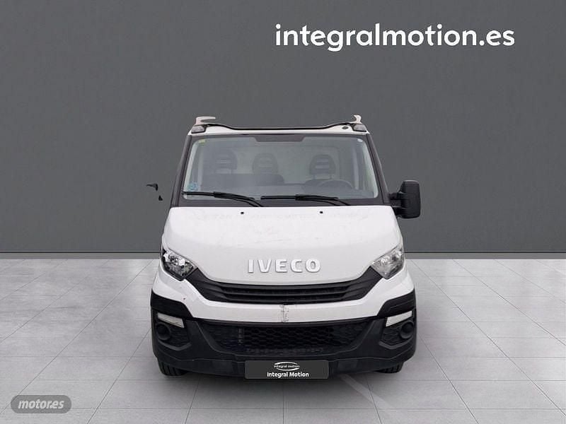 Usado Iveco Daily 150 CV (110 kW) 2017 Blanco Van