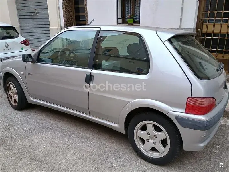 Usado Peugeot 106 Sport 75 CV (55 kW) 1999 Gris / plata Utilitario