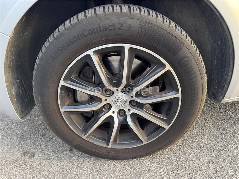 Gris / plata Usado 2014 VW Multivan Comfortline Van | 27.000 € (Un poco caro) - Imagen 1/4