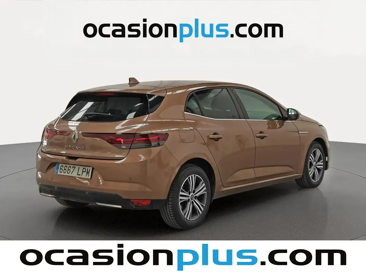 Usado Renault Mégane II Zen 115 CV (84 kW) 2021 Marrón Berlina