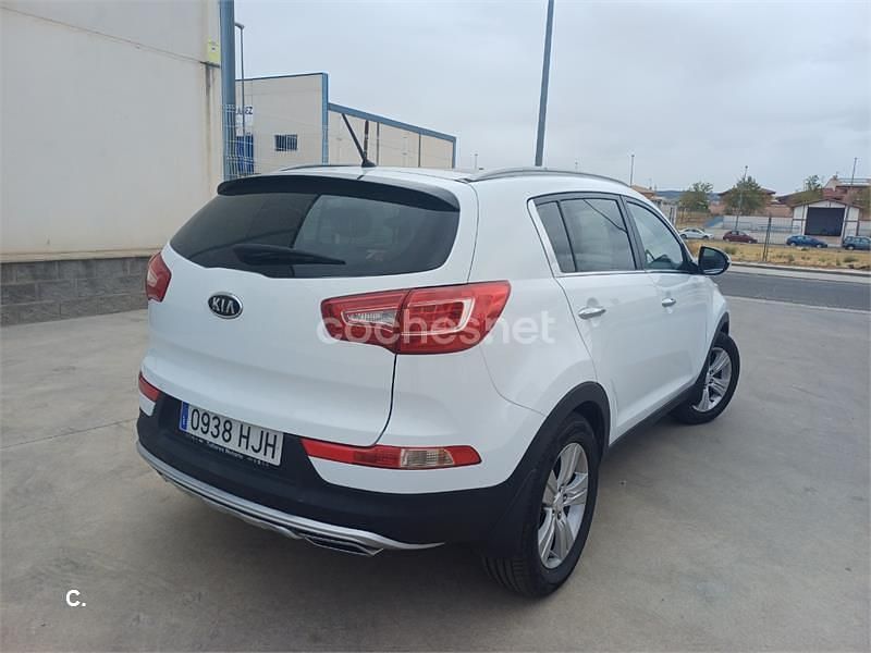 Usado Kia Sportage 136 CV (100 kW) 2013 Blanco SUV