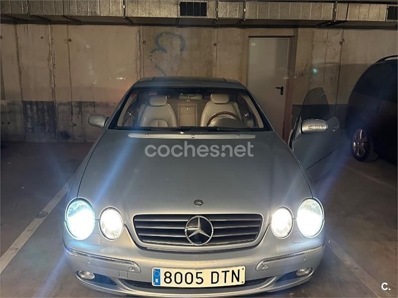 Usado Mercedes CL500 306 CV (225 kW) 2003 Gris / plata Coupe