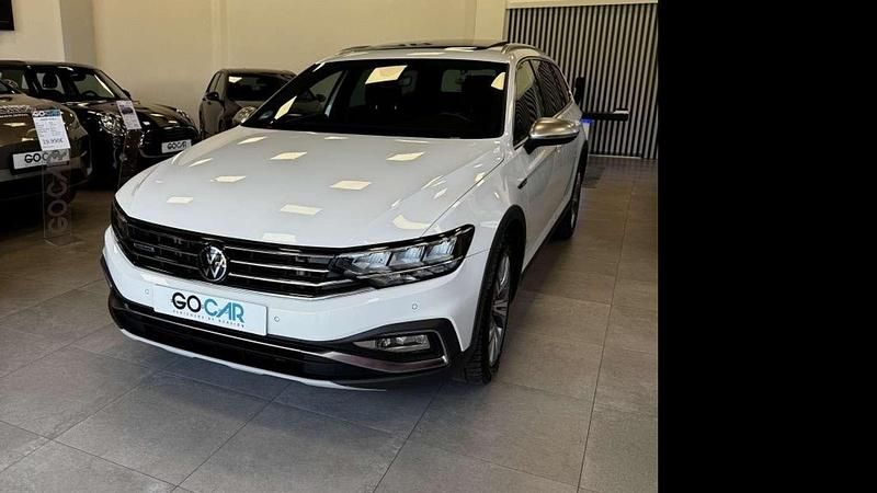 Blanco Usado 2022 VW Passat Alltrack Familiar | 28.000 € (Precio justo) - Imagen 1/4
