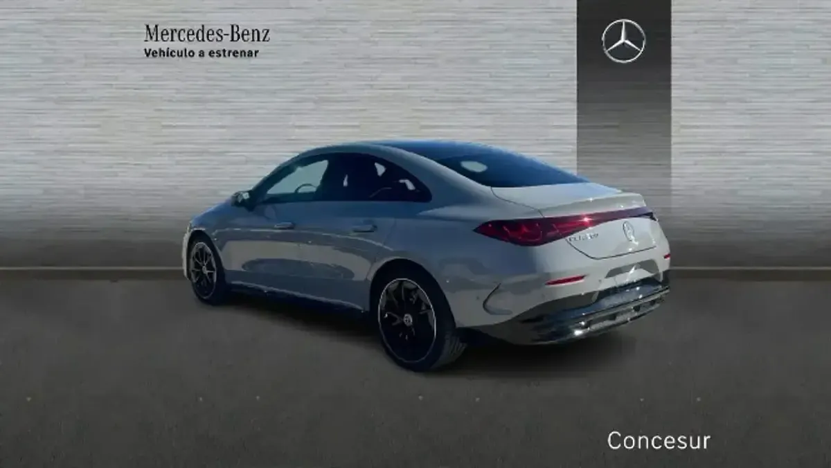 Nuevo Mercedes CLA200 164 kW (224 CV) 2026 Gris Berlina
