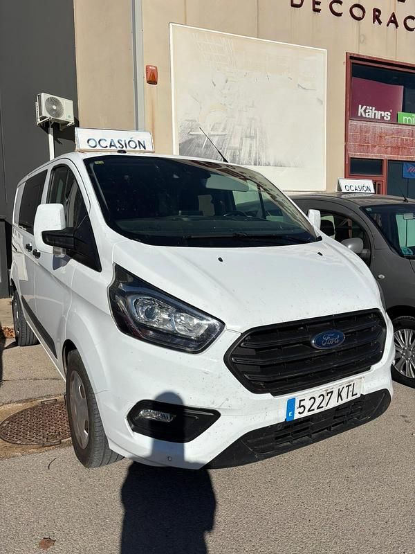 Usado Ford Transit Custom Ambiente 130 CV (95 kW) 2019 Blanco Familiar