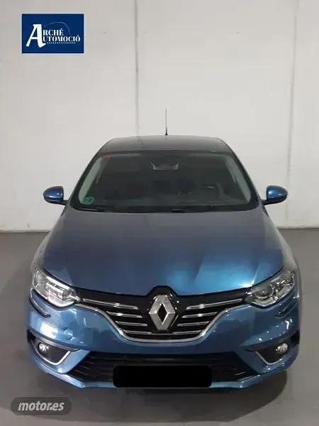 Usado Renault Mégane Zen 132 CV (97 kW) 2016 Azul Berlina