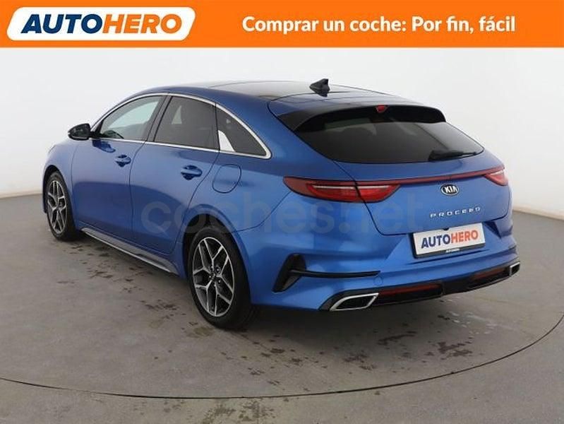 Usado Kia ProCeed GT-Line 136 CV (100 kW) 2019 Azul Familiar