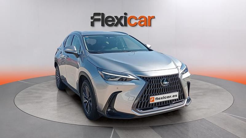 Usado Lexus NX450h+ Luxury Line 306 CV (225 kW) 2022 Gris SUV