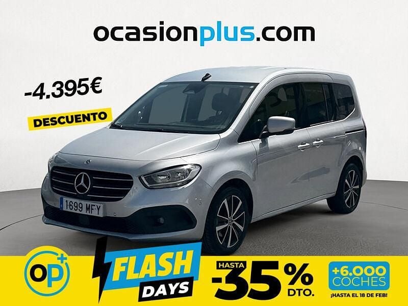 Usado Mercedes A180 116 CV (85 kW) 2023 Gris Monovolumen