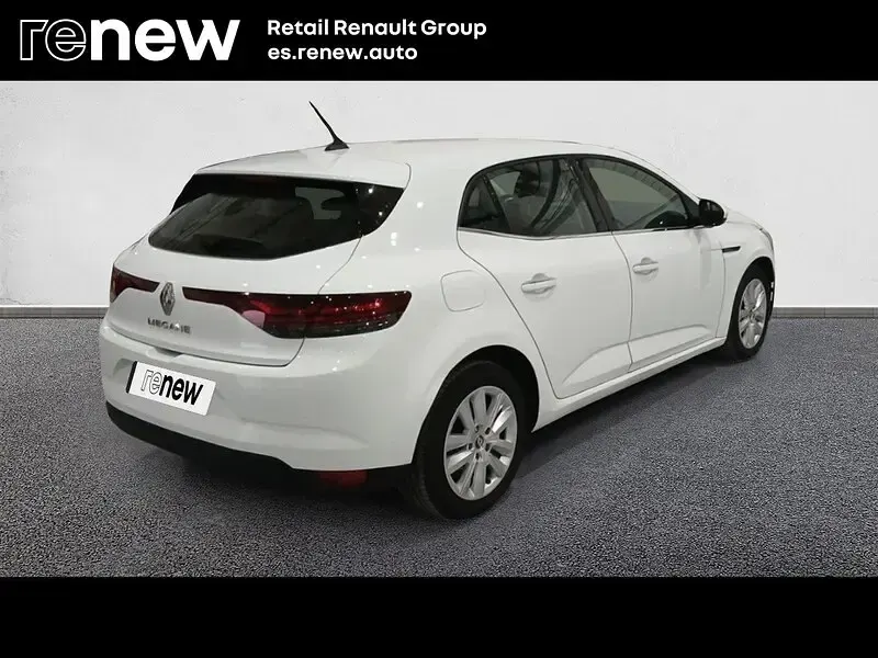Usado Renault Mégane II Intens 115 CV (84 kW) 2021 Blanco Berlina