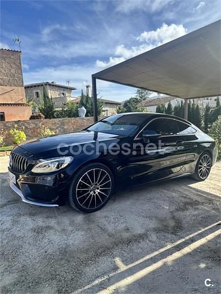 Usado Mercedes C220 AMG line 170 CV (125 kW) 2016 Negro Coupe