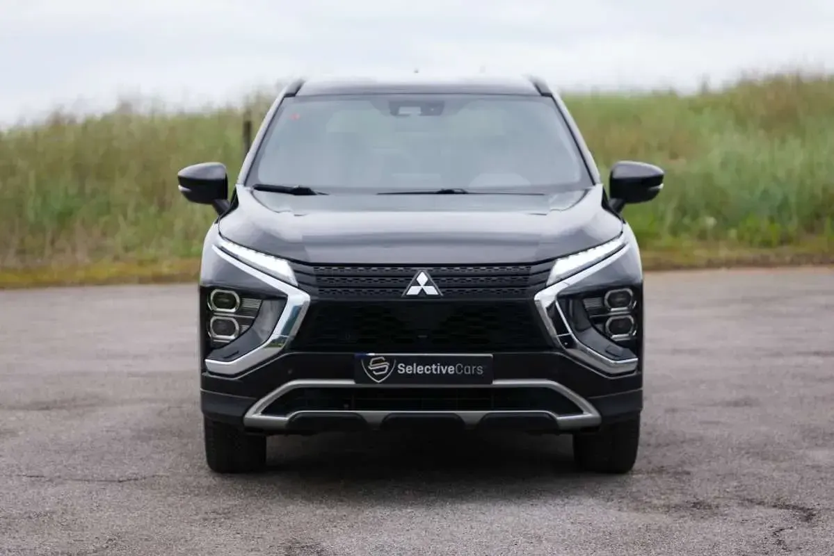 Usado Mitsubishi Eclipse Cross 188 CV (138 kW) 2023 Negro SUV