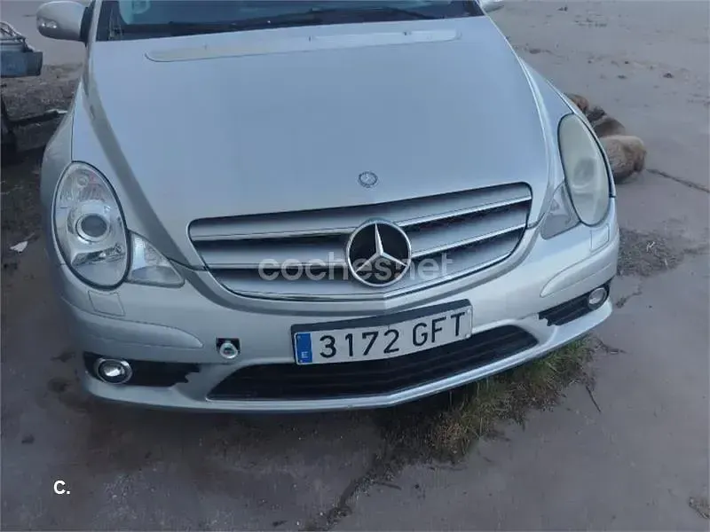 Usado Mercedes R320 224 CV (164 kW) 2008 Gris / plata Monovolumen