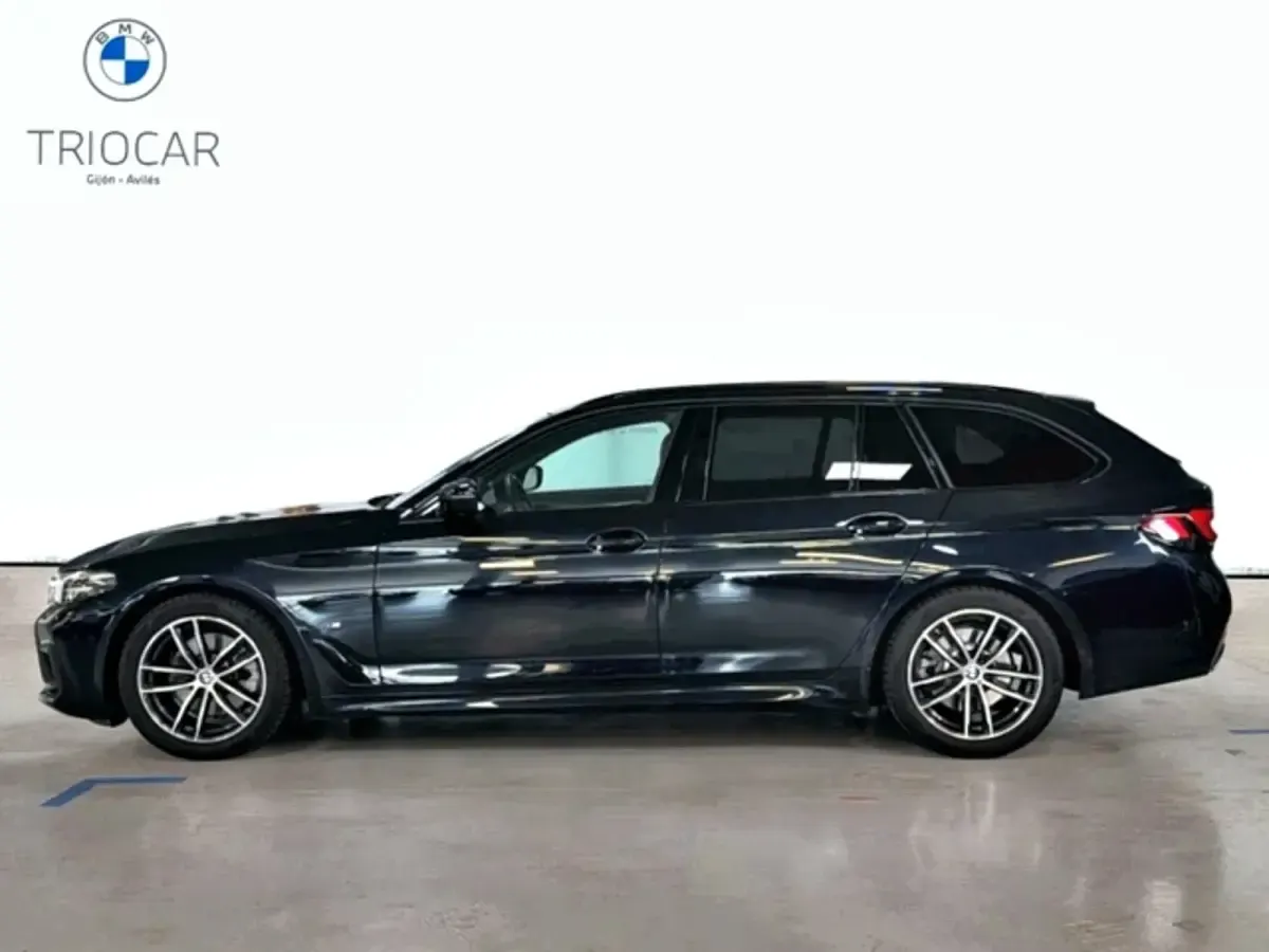 Usado BMW 520 Comfort Edition 190 CV (139 kW) 2024 Negro Familiar