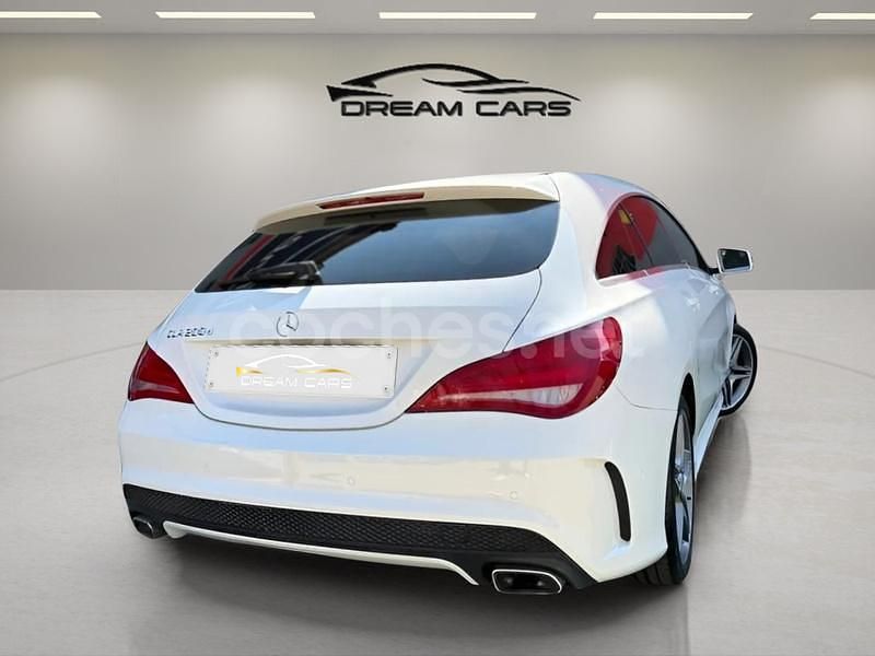 Usado Mercedes CLA200 Shooting Brake 136 CV (100 kW) 2016 Blanco Familiar