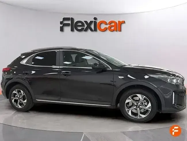 Usado Kia XCeed 120 CV (88 kW) 2023 Negro SUV