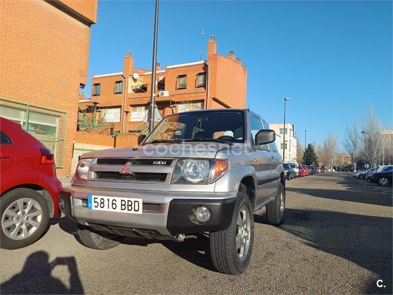 Gris / plata Usado 2000 Mitsubishi Montero SUV | 6500 € - Imagen 1/4